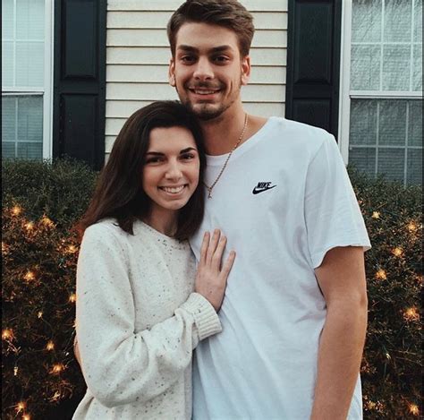 chandler hallow girlfriend|Chandler Hallow’s biography: age, height, girlfriend, MrBeast